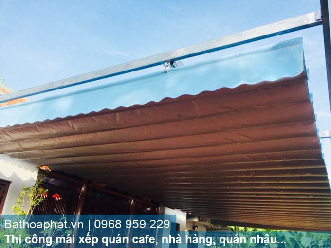 thi_cong_lam_mai_xep_quan_cafe